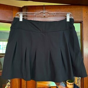 Athleta tennis/golf skirt SIZE MEDIUM